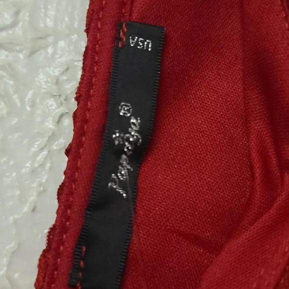 New Medium red Lace Dress NWT - Valentines Day - Picture 5 of 7
